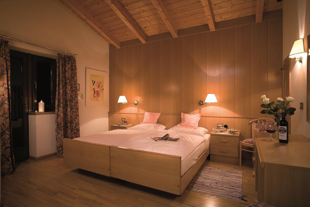קולפוסקו Mountain Hotel Mezdi מראה חיצוני תמונה