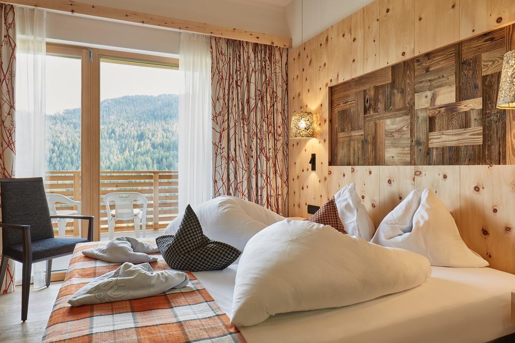 קולפוסקו Mountain Hotel Mezdi מראה חיצוני תמונה