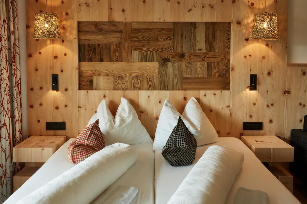 קולפוסקו Mountain Hotel Mezdi מראה חיצוני תמונה