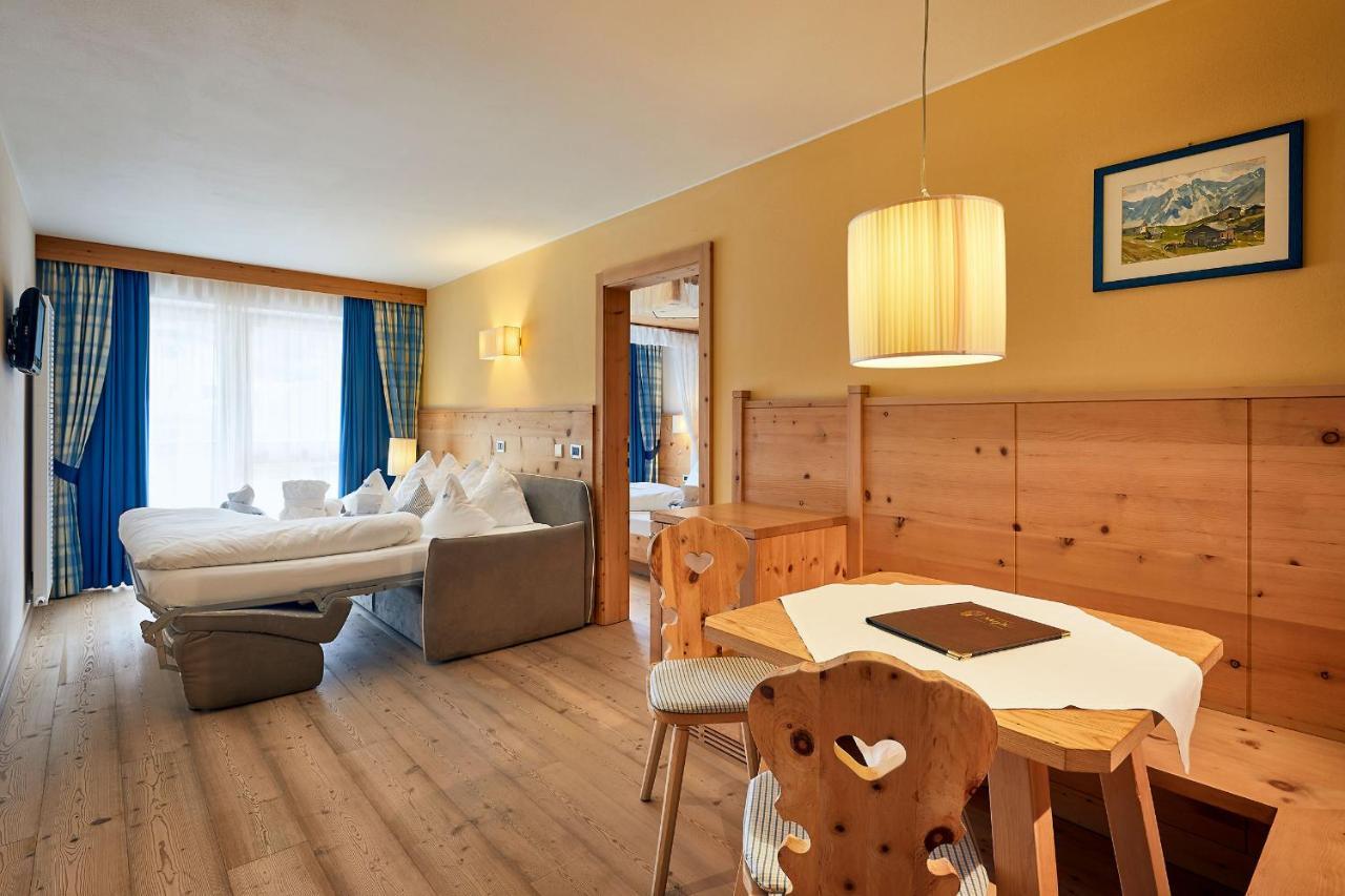 קולפוסקו Mountain Hotel Mezdi מראה חיצוני תמונה